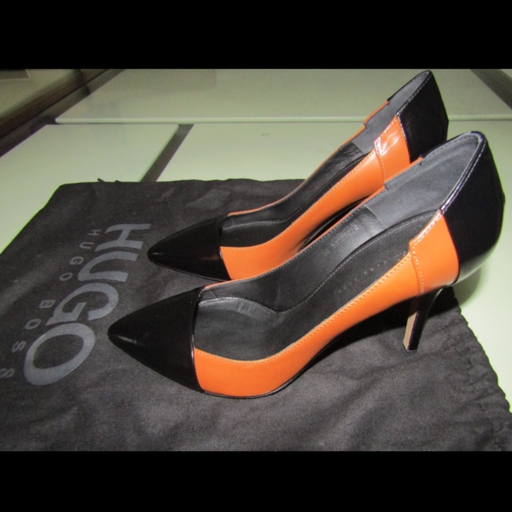 Black & Caramel HUGO BOSS High-Heels